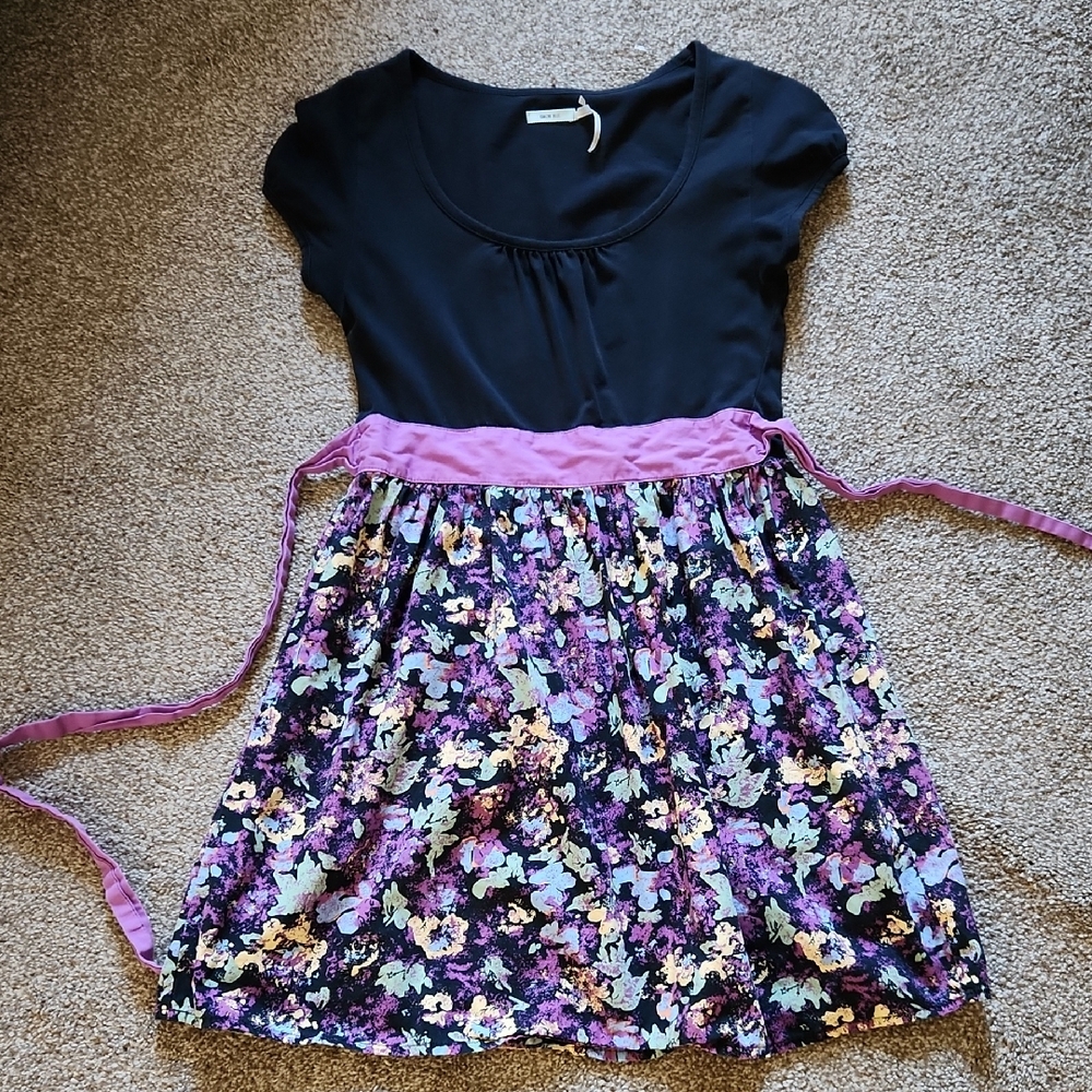 Kimchi Blue Urban Outfitters Dress with Cap Sleeves and Scoop Neck